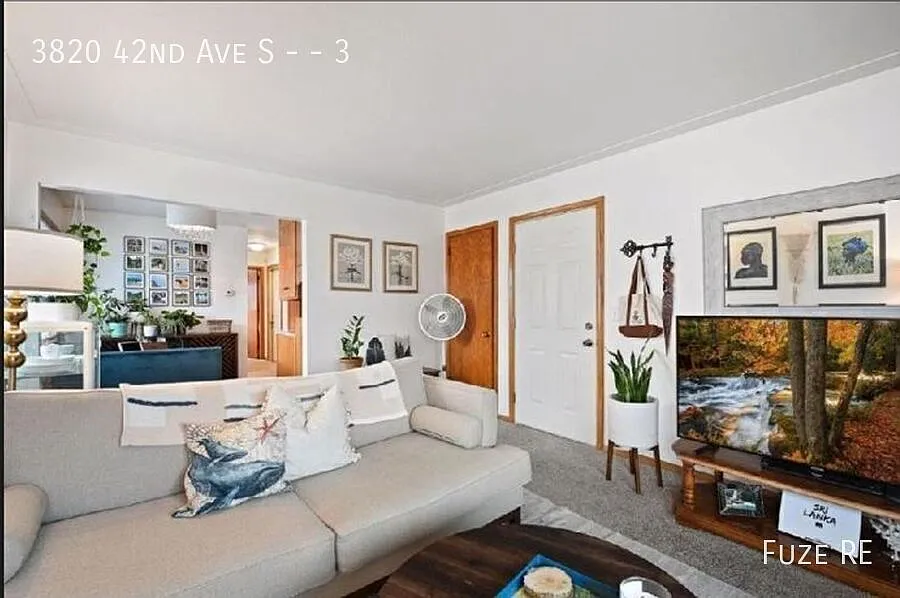Charming 1-Bedroom Unit in Minneapolis! — Photo 4