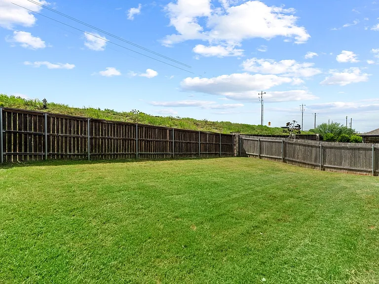 7805 Peccary Dr — Photo 22