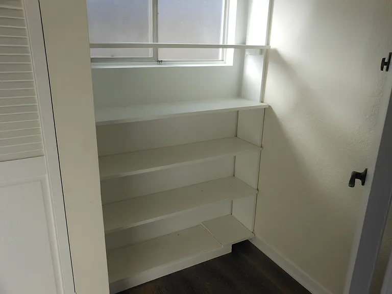 8340 Chase Ave — Photo 9