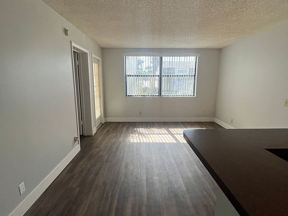 5th image of 728 Executive Center Dr #23-5-23