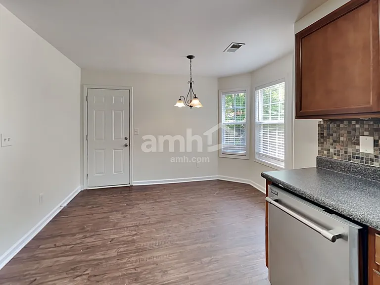 3805 Hawk Tail Dr — Photo 5