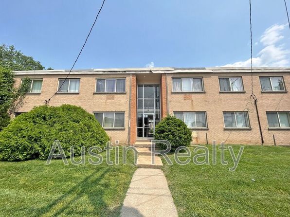 9011 Olive Blvd APT 2C