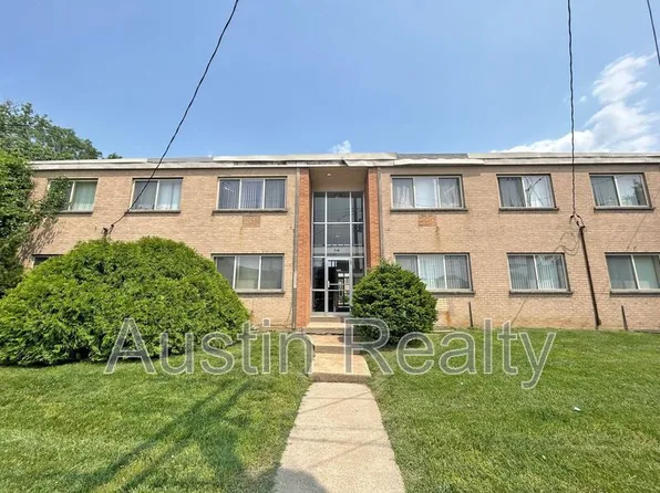 9111 Olive Blvd APT 2C, Saint Louis, MO 63132