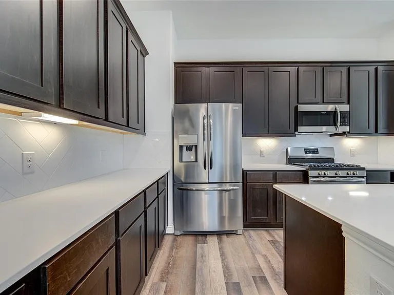 1415 Adell Rose Ln — Photo 36