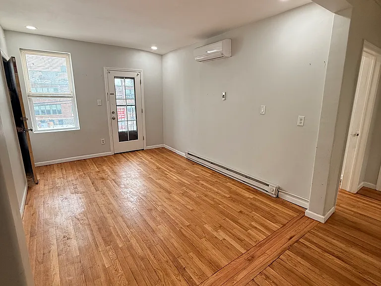 262 Undercliff Ave #1 — Photo 4