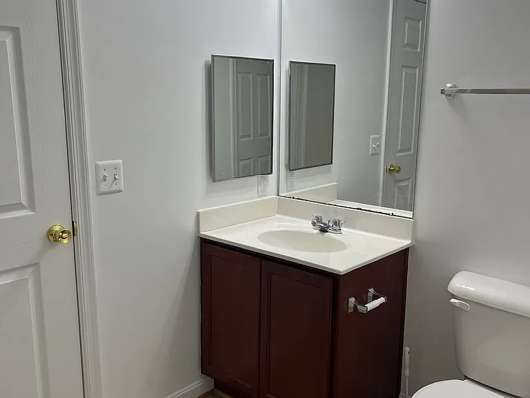 23520 F D R Blvd #405 — Photo 18