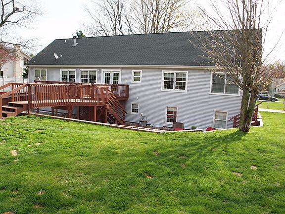 3rd image of 3653 Courtland Dr