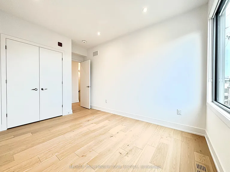 155 Dovercourt Rd #2 — Photo 10