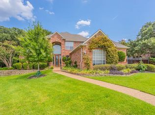 906 Stratford Dr, Southlake, TX 76092