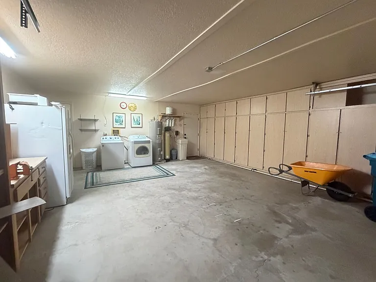 441 Silver King Dr — Photo 44