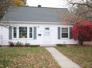 710 Lake View Dr, Wausau, WI 54403