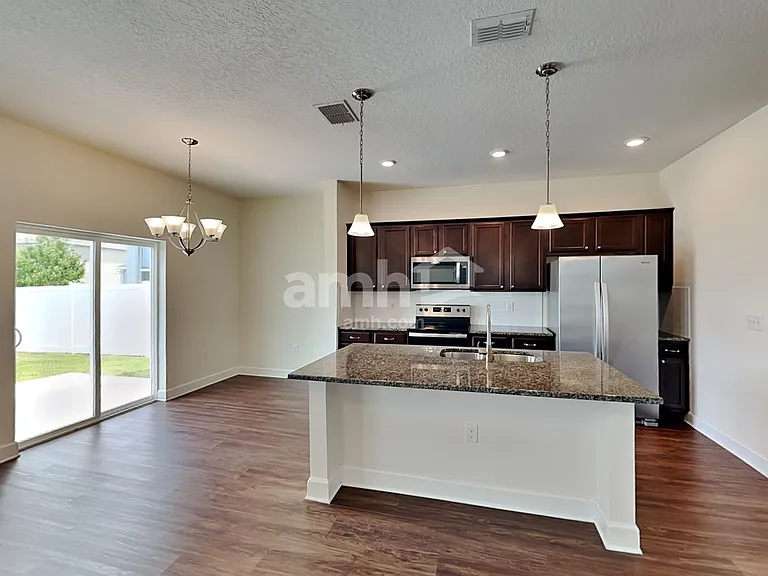 4616 Birdsong Dr — Photo 4