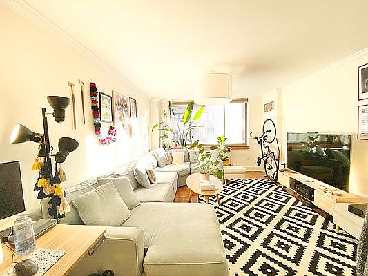 1st image of 350 E 82nd St APT 5B