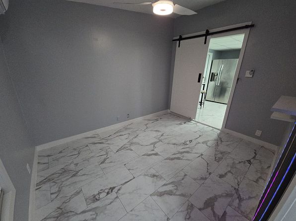 miami-florida-2057620878 picture