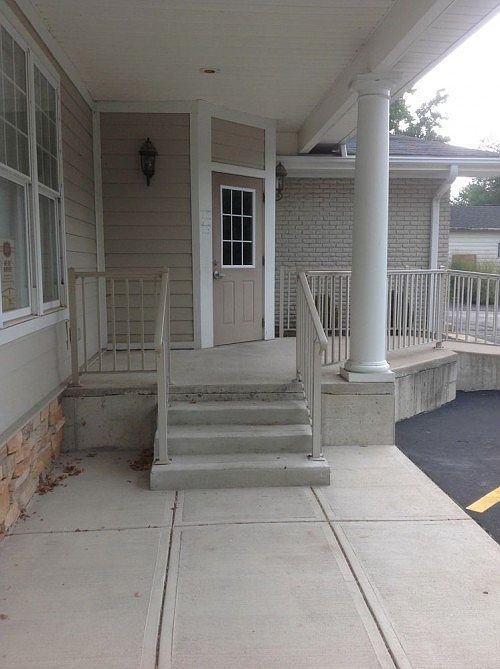 1st image of 928 E Central Ave