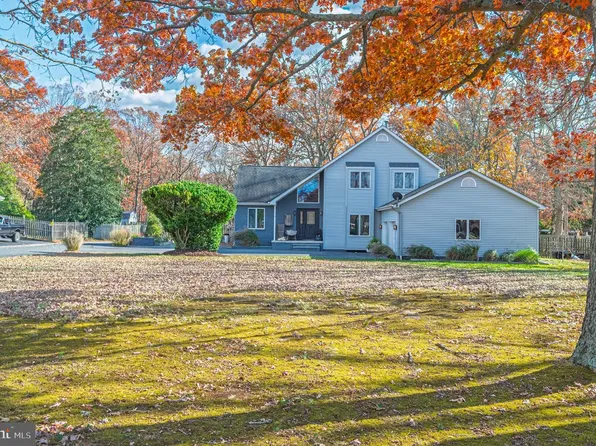 520 S 8th Ave, Absecon, NJ 08205