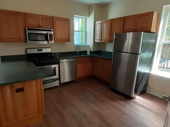 7718 Brashear St, Pittsburgh, PA 15221