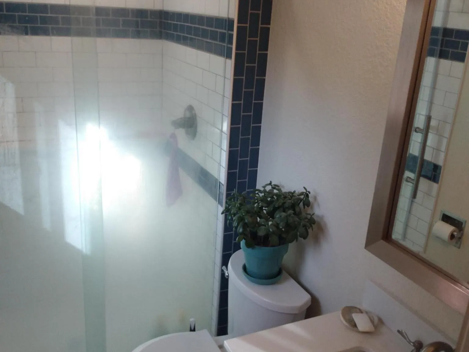 3 bed, 1451 sqft, $2,700 — Photo 4