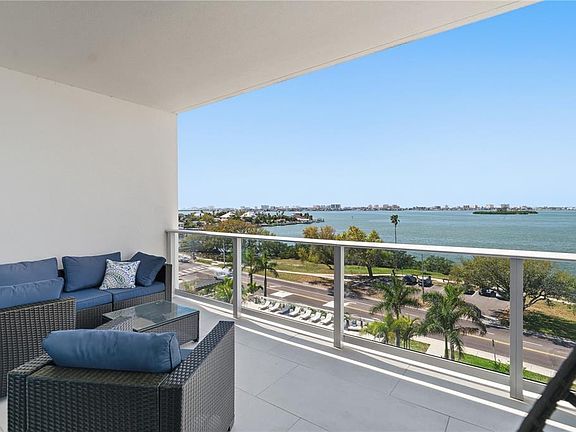 2nd image of 1020 Sunset Point Rd Unit 505