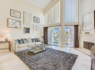 30 Quarterdeck St APT 3, Marina Del Rey, CA 90292