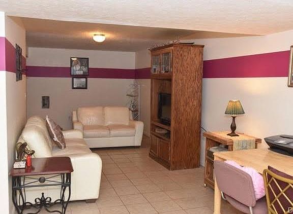 2nd image of 3954 Bradwood Dr