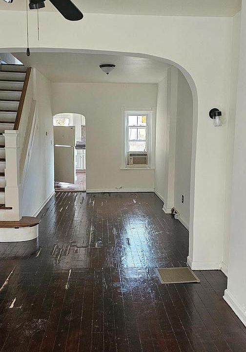 1st image of 369 Saint Joes Ave