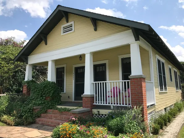 4421 Blossom St, Houston, TX 77007