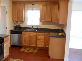 27 Hatfield Rd, Toms River, NJ 08757