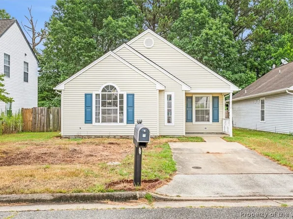 212 Jakes Ln, Newport News, VA 23608
