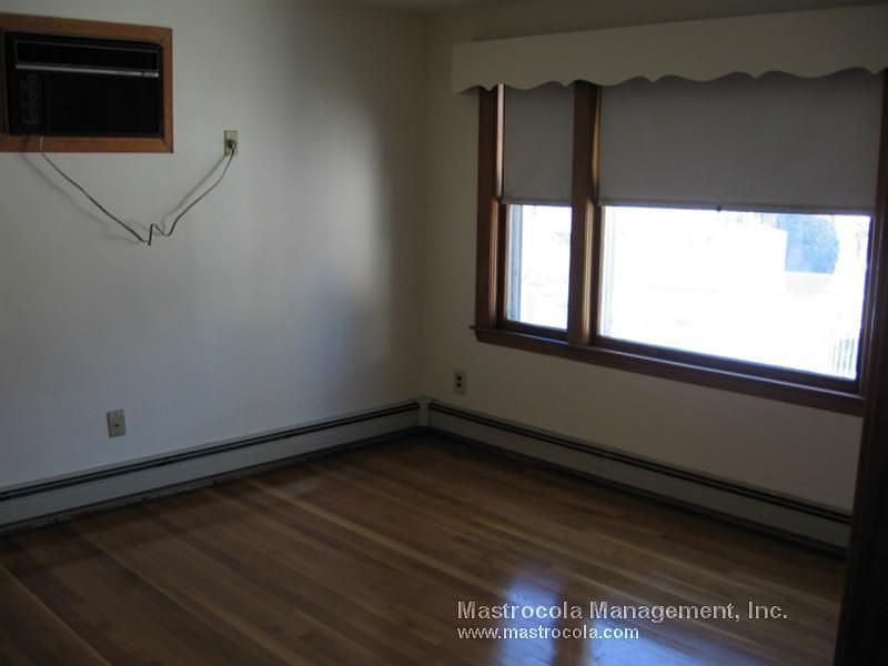 2nd image of 25 Albert Park #1