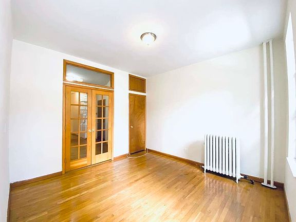 3rd image of 564 Amsterdam Ave #1AA