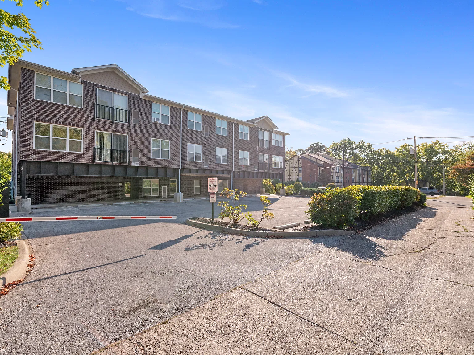 2 bed, 1349 sqft, $1,700 — Photo 1