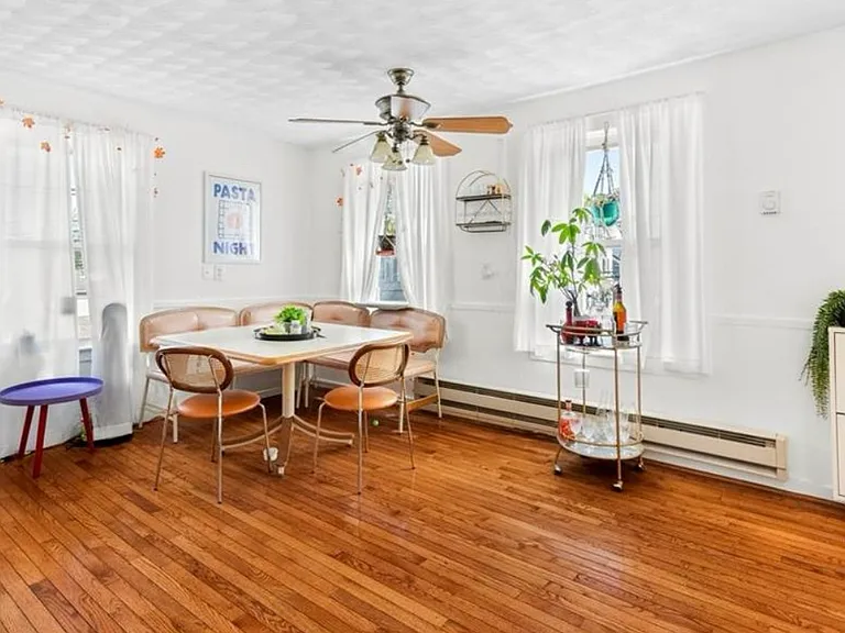 110 Pleasant St #2 — Photo 3