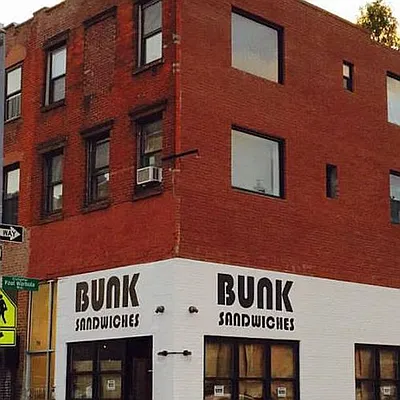 Rented by Nooklyn NYC LLC | media 118