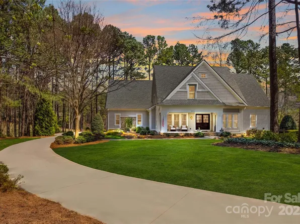 115 Brawley Harbor Pl, Mooresville, NC 28117