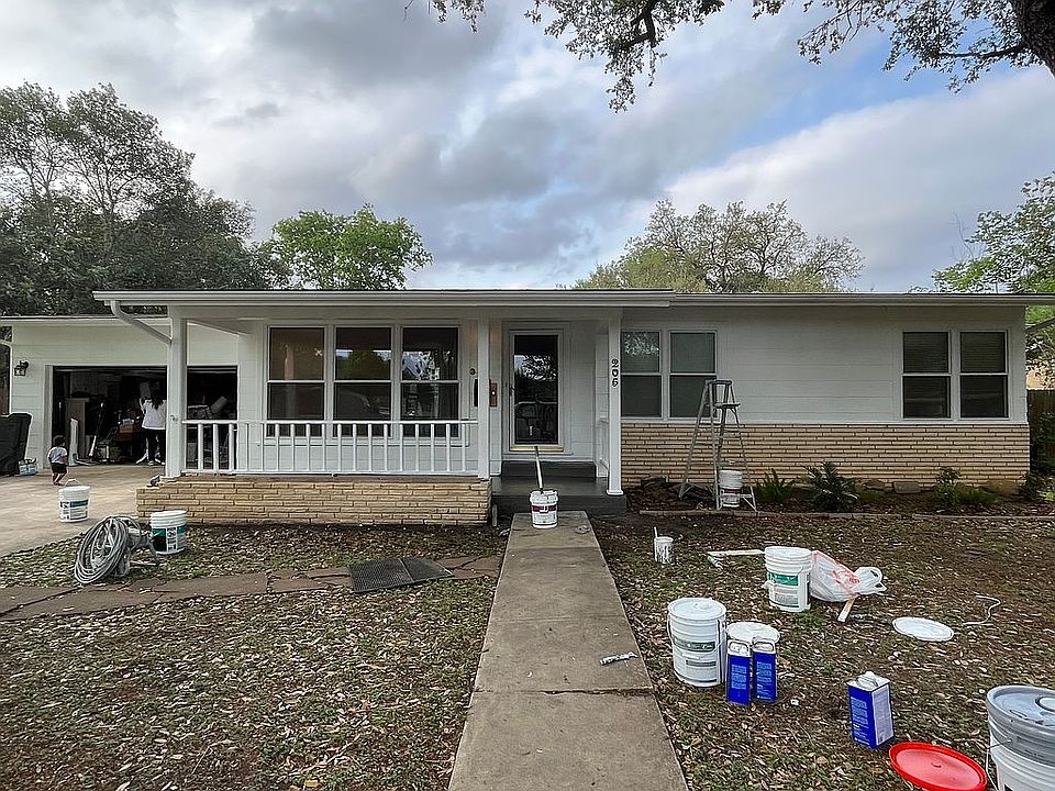 1st image of 205 Seford Dr