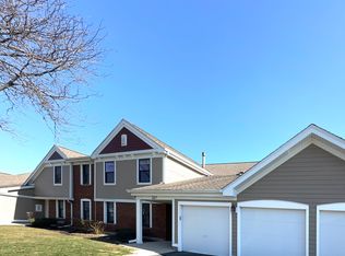 327 Wildberry Ct UNIT C2, Schaumburg, IL 60193