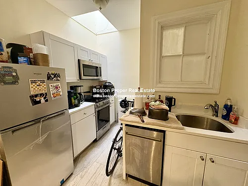 177 Marlborough St Photo 1