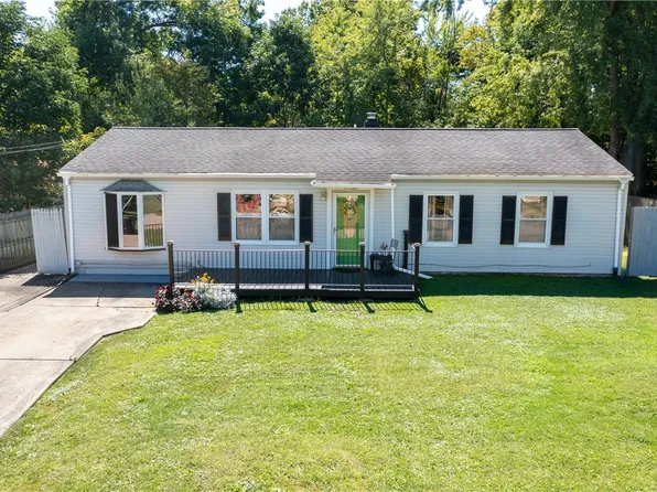 1540 Cranbrook Dr, Hermitage, PA 16148