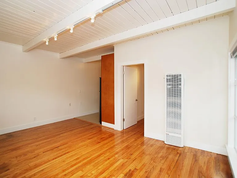 2844 Golden Gate Ave #5 — Photo 5
