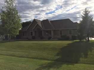 3495 Country View Dr, Delavan, WI 53115