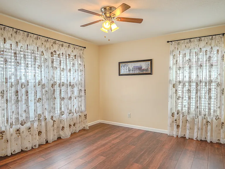 79 Viking Oak — Photo 18