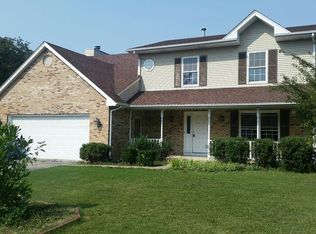 850 Trask St, Aurora, IL 60505