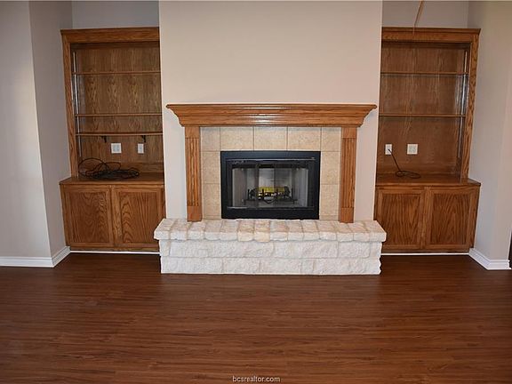 3rd image of 210 Meir Ln