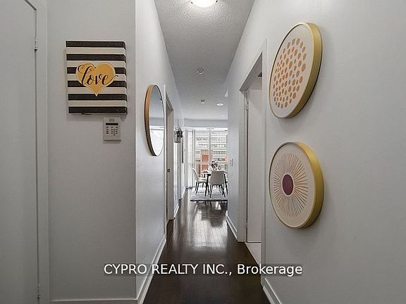 3rd image of 770 Bay St Penthouse 601