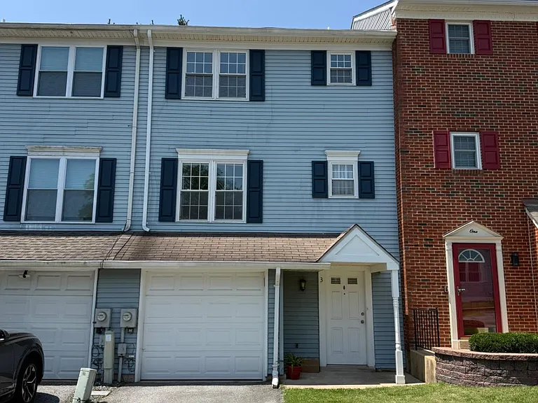 3 Ingrid Ct — Photo 1