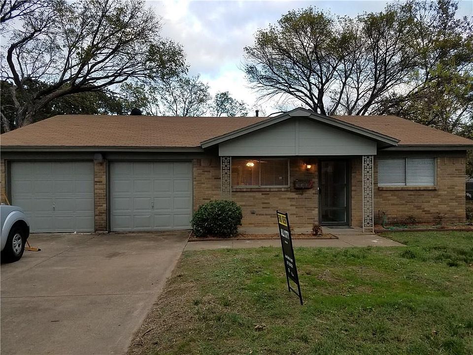 1st image of 912 Russell Ln