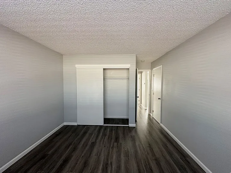 515 Camanche Lane - Summer Gardens Apartments — Photo 37