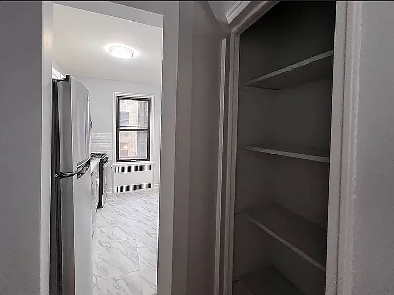 729 W 186th St #2J — Photo 16