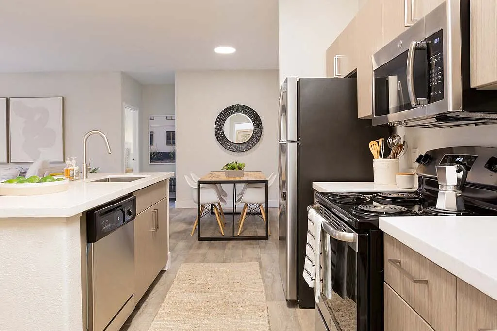 Adobe Ridge — Photo 2
